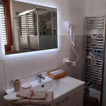 Ca Rosanna Bed & Breakfast *